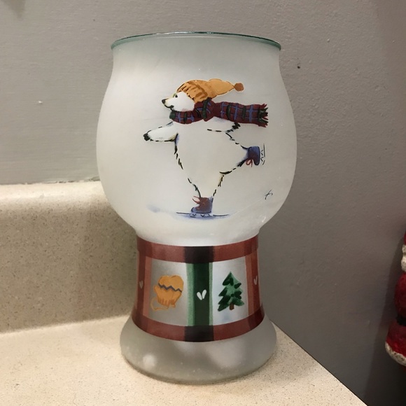 Pfaltzgraff Snow Bear Collection Floating Frosted Hurricane Pillar Candle Holder - Picture 6 of 6